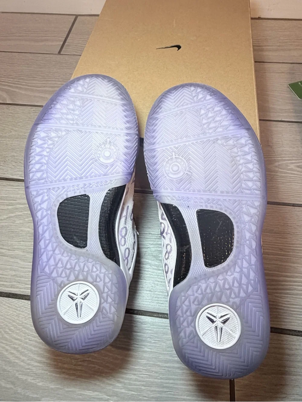 Nike kobes protro 8 White & Purple Low-Top Basketball Shoes w/Numeric Graphic - Picture 6 of 8
